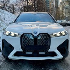 bmw-ix50_white_1050x701_1