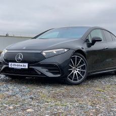 mercedes-eqs_grey_1050x701_9